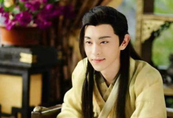 鄧倫短視頻,展現(xiàn)多面魅力，演繹青春活力